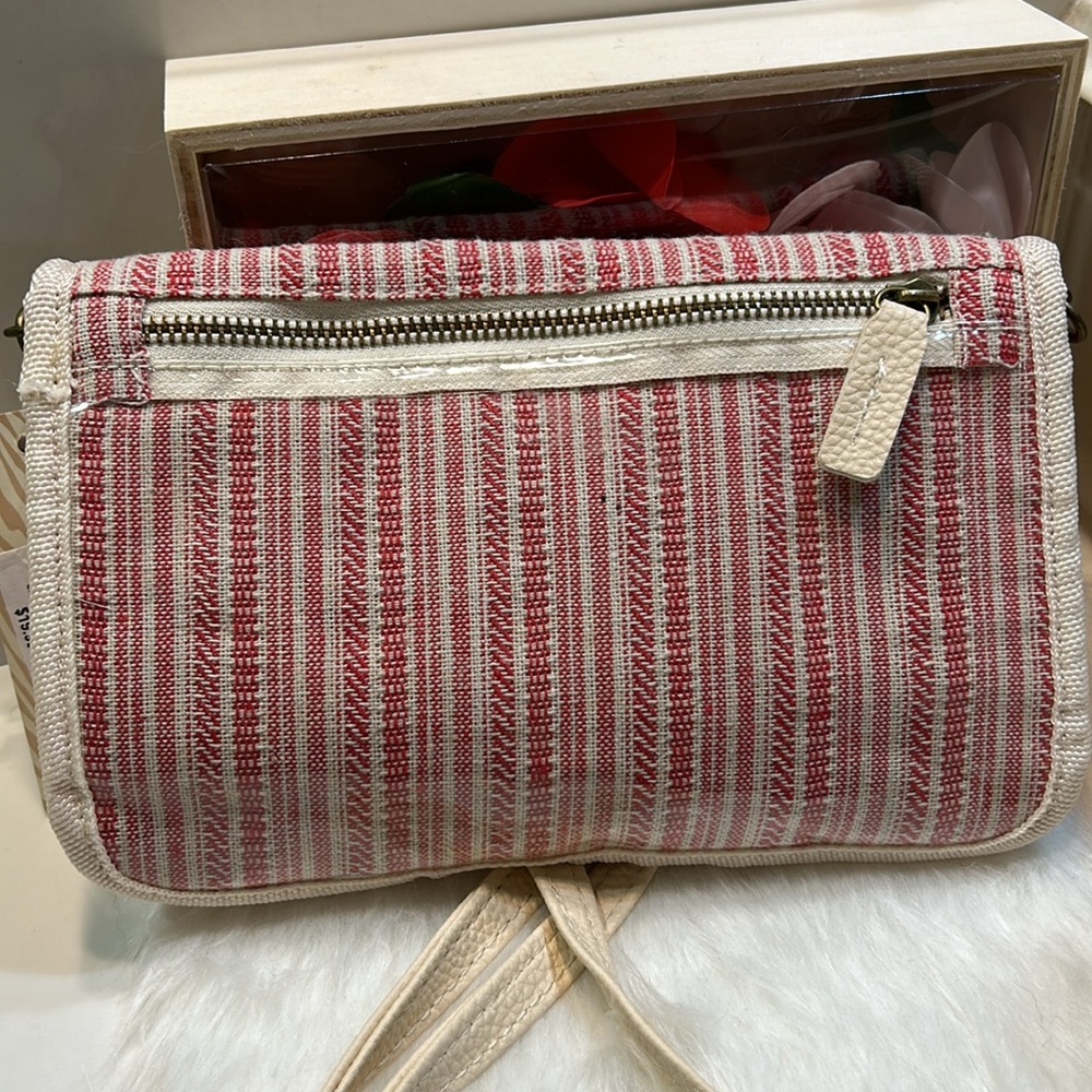 🎉HP🎉Cell Phone Zip Wallet Crossbody NWT - Picture 4 of 10